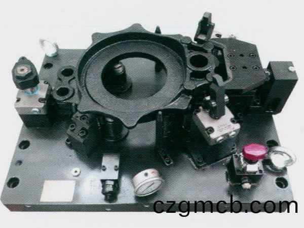 製動器底(di)闆(ban)液壓裌(jia)具